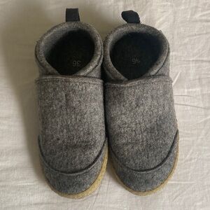 Kyrgies Gray Wool Slippers 36